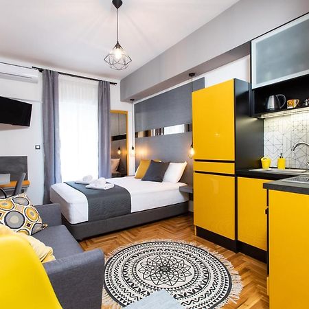 Downtown Luxury Boutique Suites : The Yellow Suite Tesalónica Exterior foto