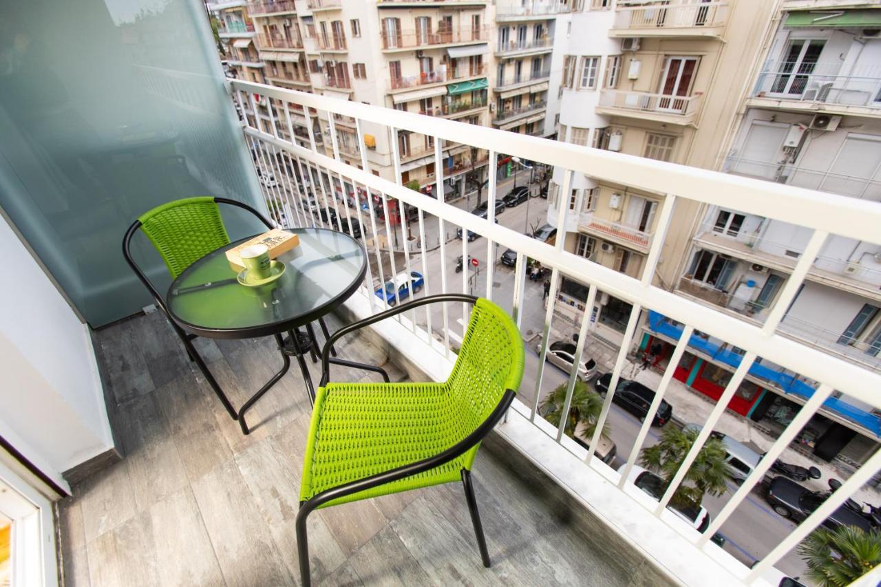 Downtown Luxury Boutique Suites : The Yellow Suite Tesalónica Exterior foto